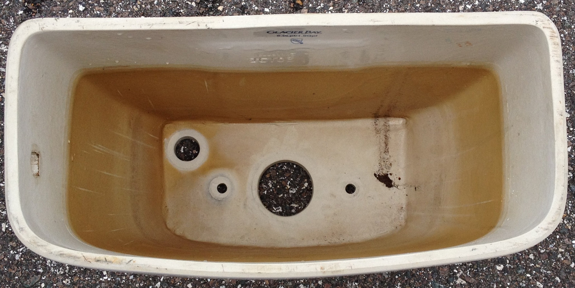 Tank Glacier Bay 140911 • Cheap Toilet Tank Lids